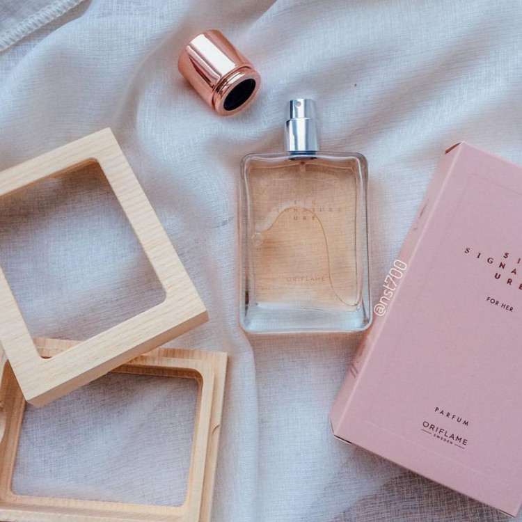 عطر زنانه سیگنیچر 5۰ میل